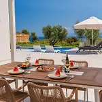 Βίλα Endless Blue Private Club Τραπεζάκι