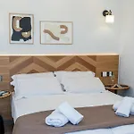 Endless Blue Private Club فيلة *