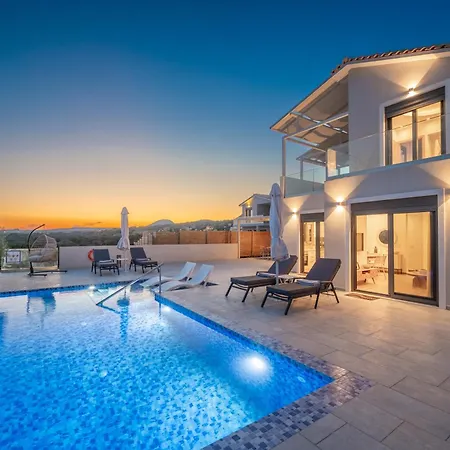 Endless Blue Private Club Trapezaki (Kefalonia)