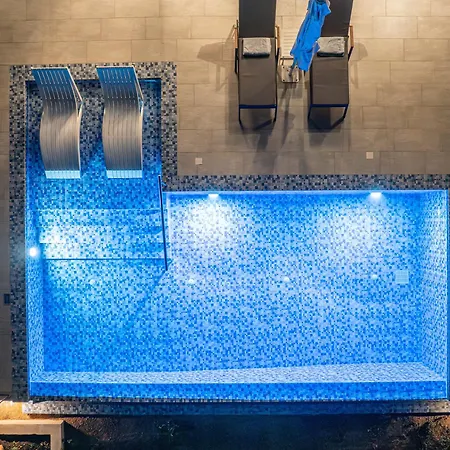 Endless Blue Private Club