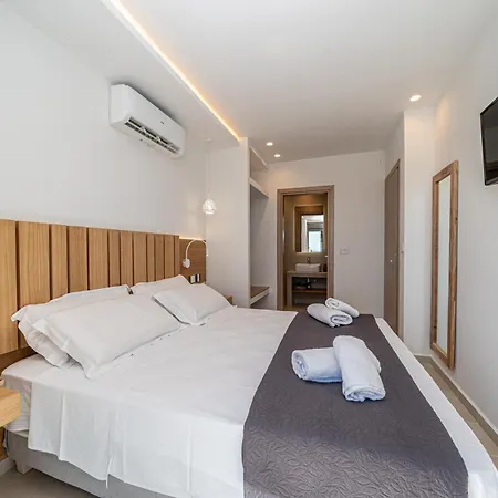 فيلة Endless Blue Private Club